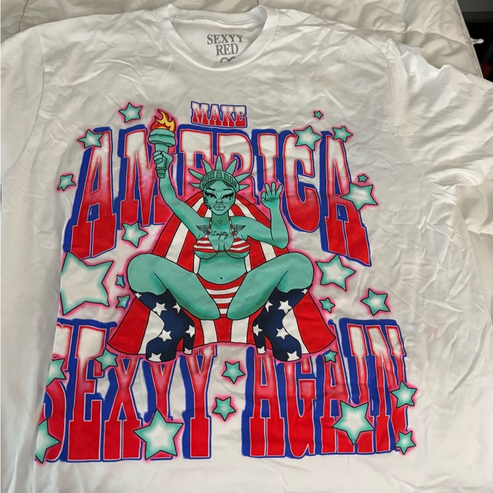 Graphic T-Shirt - White